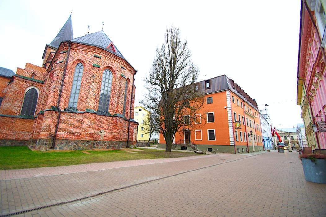 Panda House - Luxury In Old Town Apartment Tartu Exterior photo