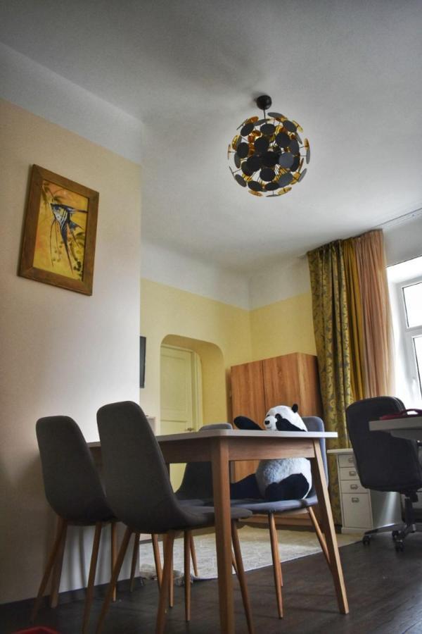 Panda House - Luxury In Old Town Apartment Tartu Exterior photo