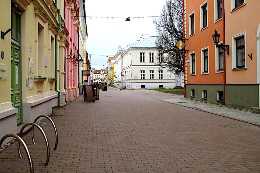 Panda House - Luxury In Old Town Apartment Tartu Exterior photo